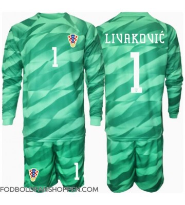 Kroatien Dominik Livakovic #1 Målmand Udebanetrøje Børn EM 2024 Langærmet (+ Korte bukser)